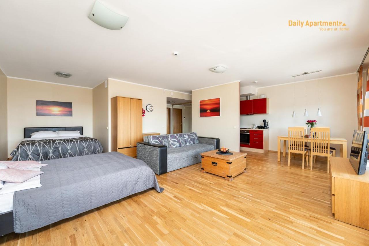Luxury Suites - Viru Keskus By Rikas Hotels ทาลลินน์ ภายนอก รูปภาพ